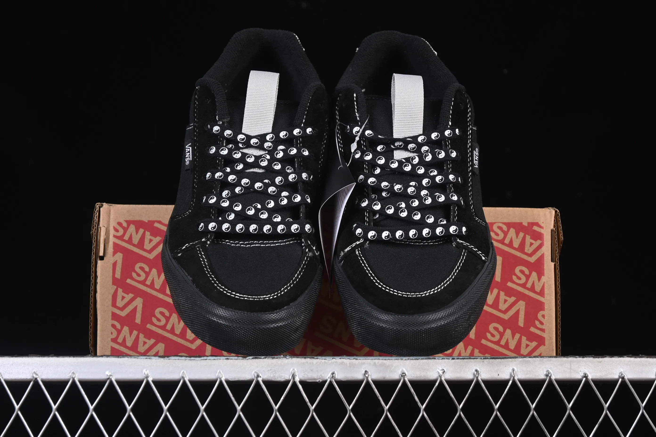 All categories Vans Vans series Vans Low Vans low-top Vans Chukka Push high street American retro casual canvas skate shoes VN0009QPA02